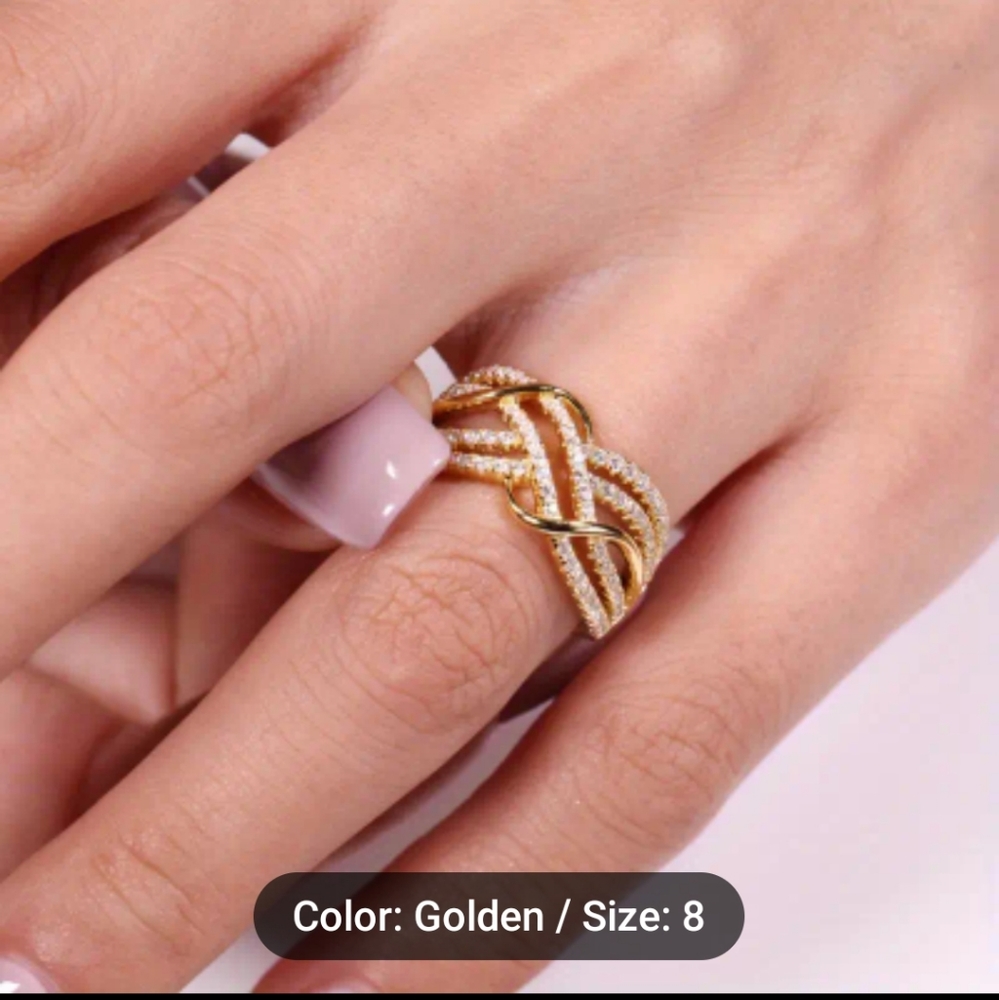 Gold Intertwined Design Ring 8